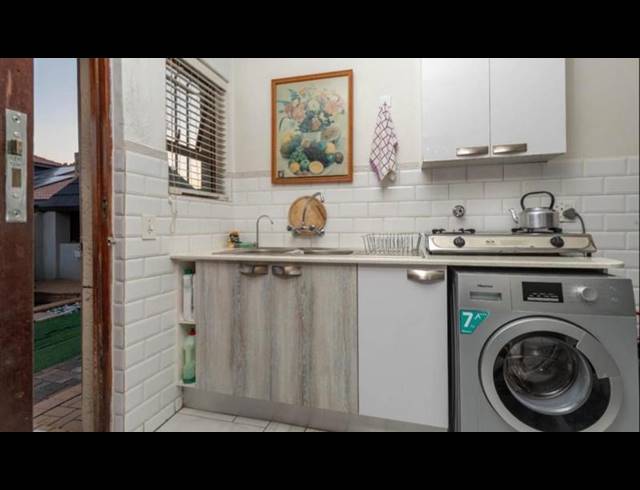 3 BEDROOM HOUSE FOR SALE IN NEW REDRUTH